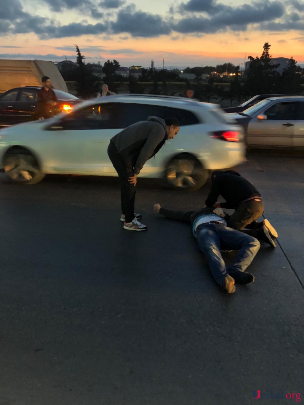 Sumqayıt yolunda qəza: ağır yaralı var - FOTO